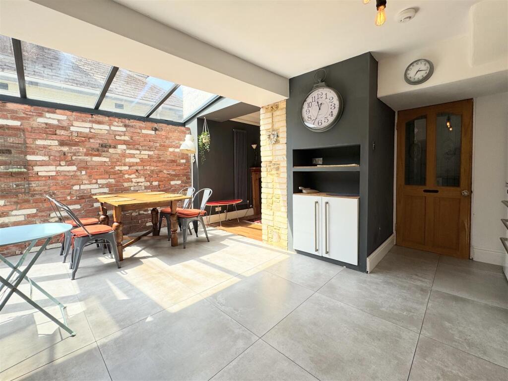 Kitchen Diner