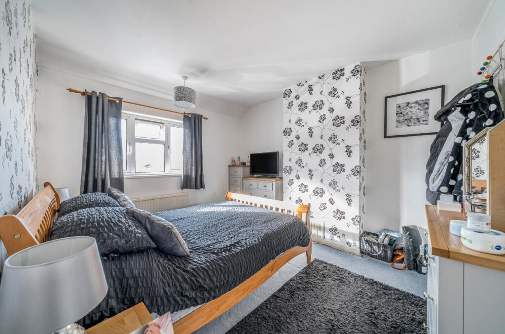 1348839-21-68d2d3...