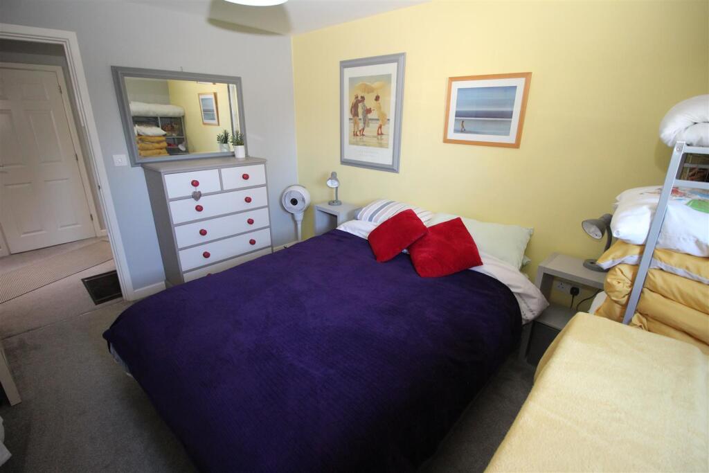 bed 2 a.JPG
