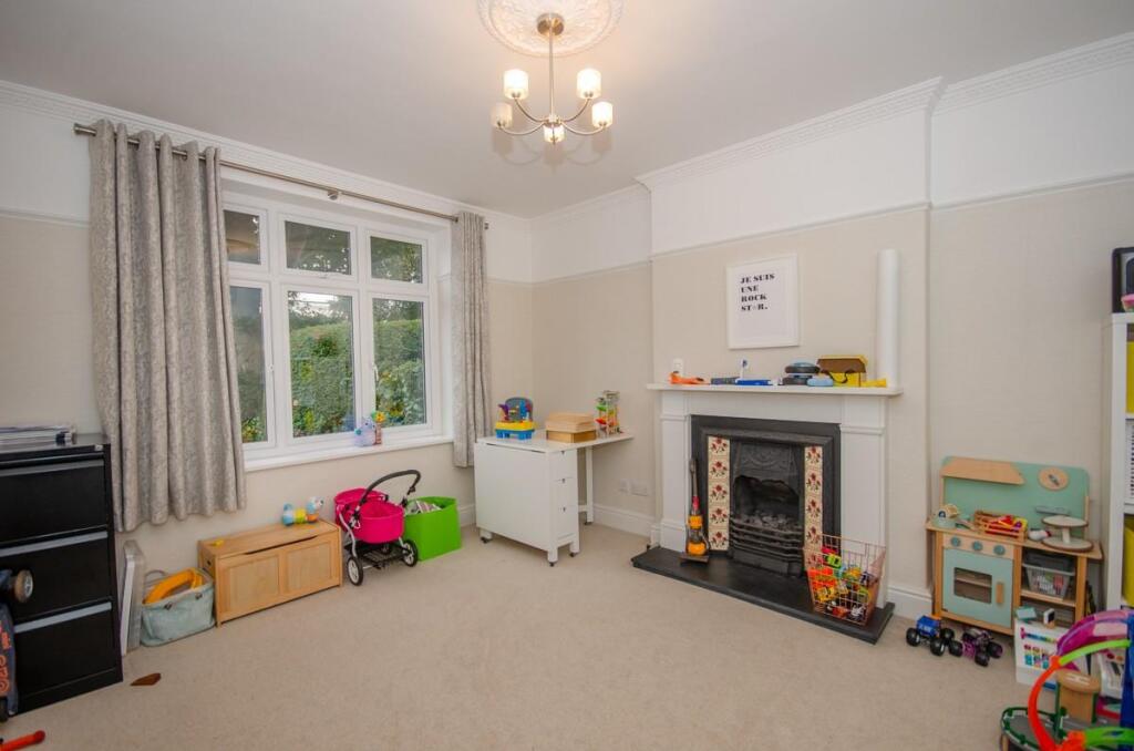 Sitting room.jpg