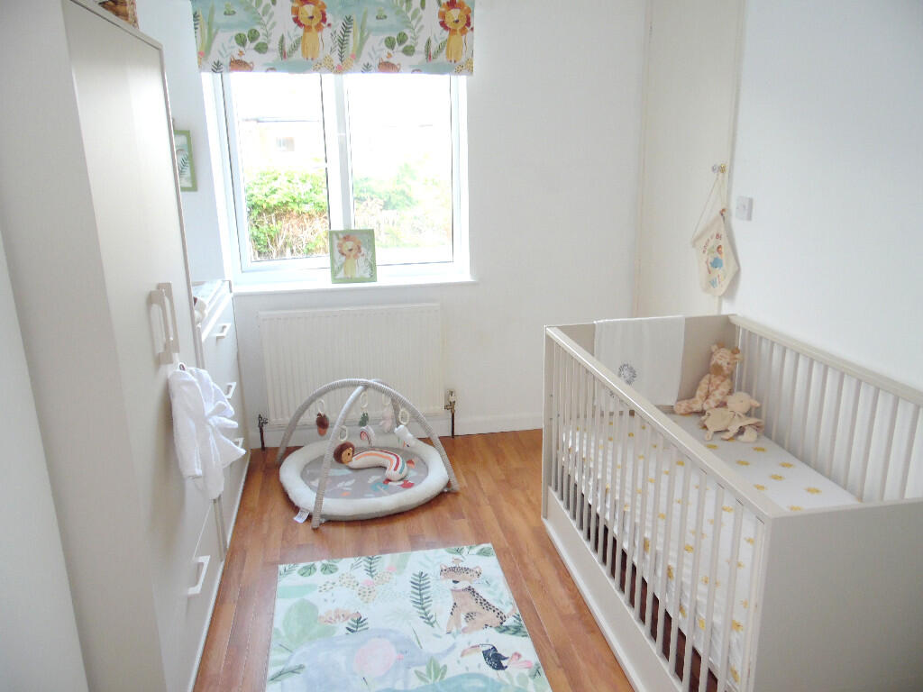 BEDROOM 2