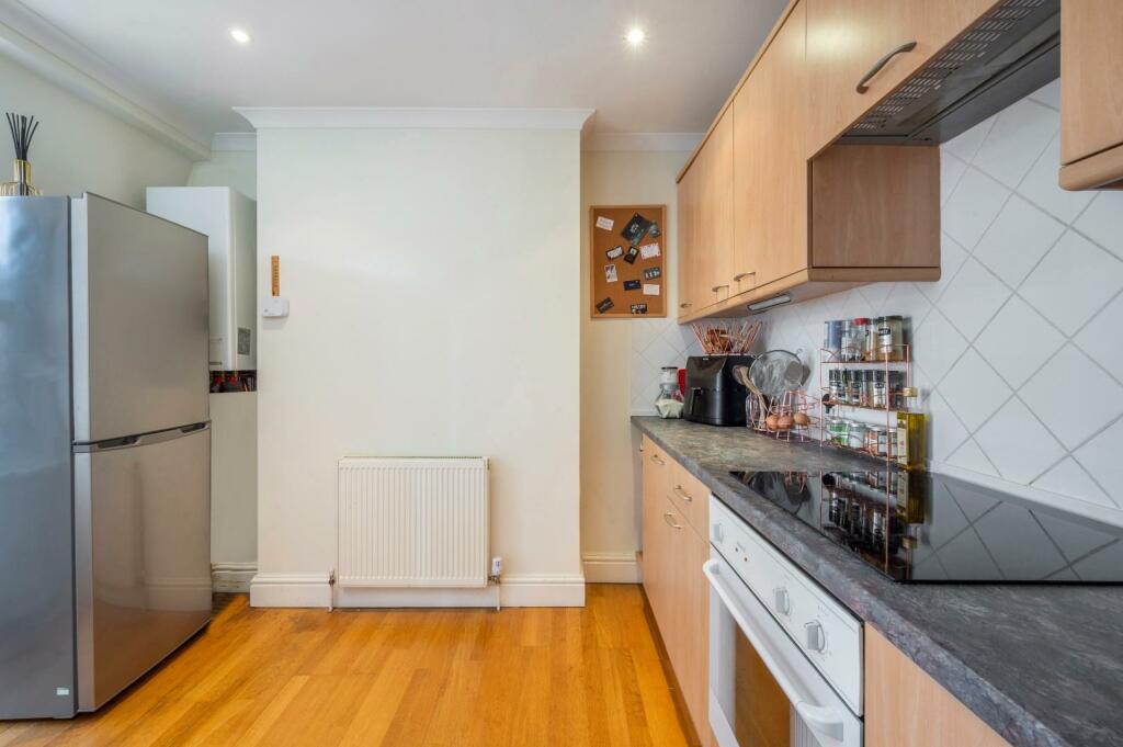 kitchen (3).jpg