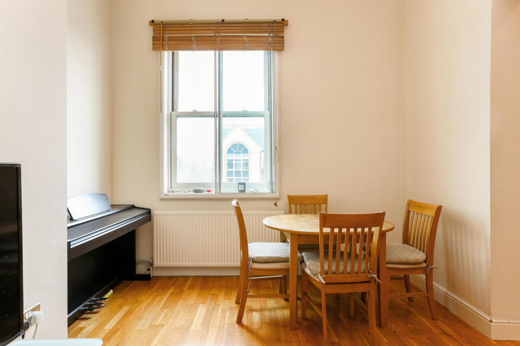 280249 Pheonix Court