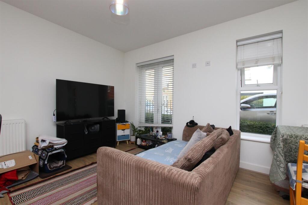 Living Room.JPG