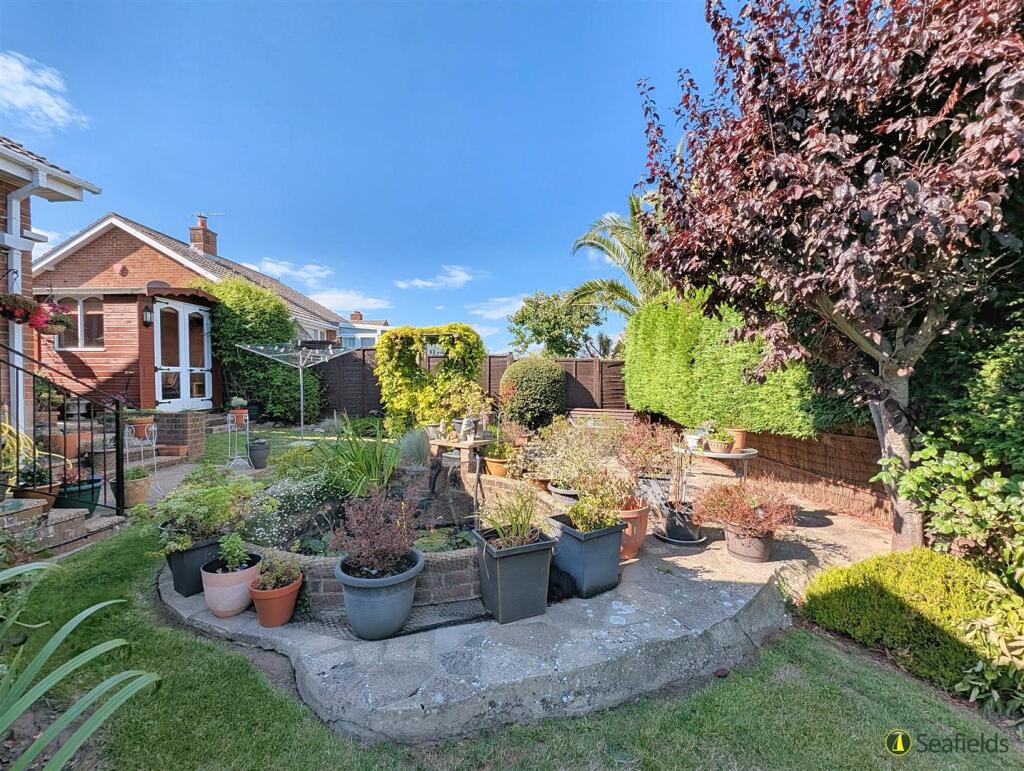 Garden Incl Fishpond