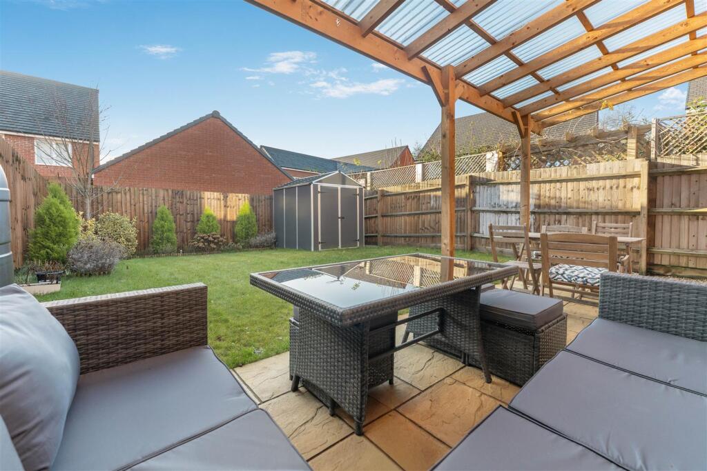 9 Poulter Road, Banbury-16.jpg