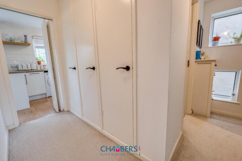 23 Vesey Close-4.jpg