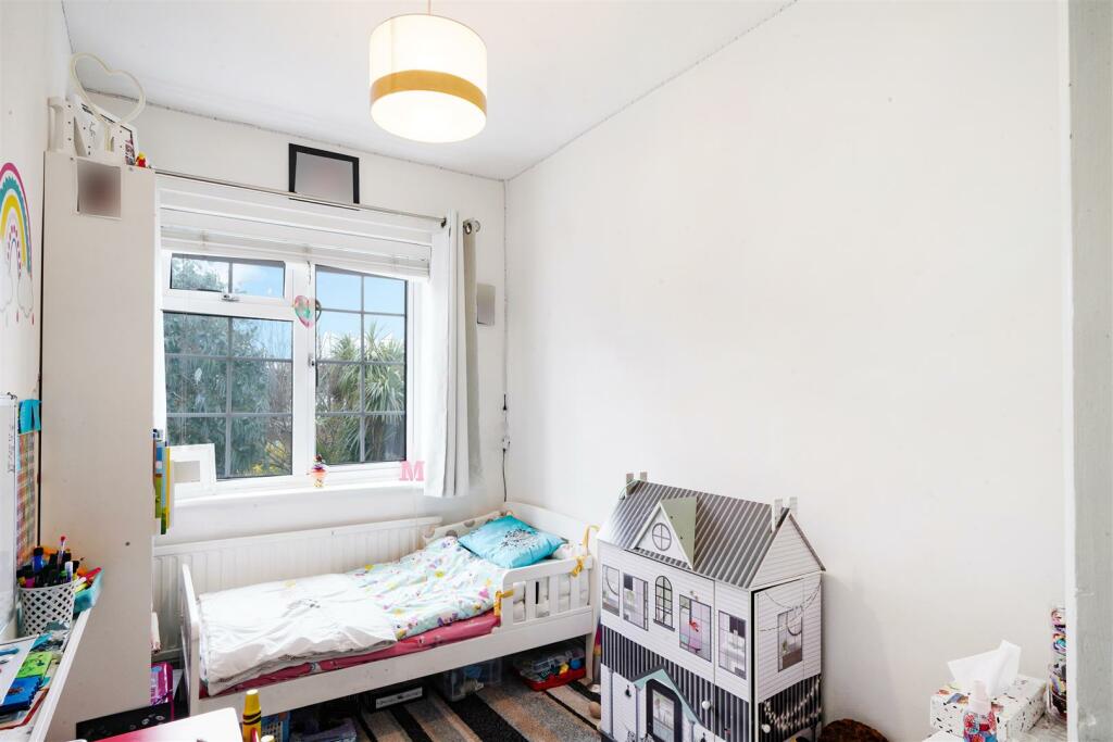 30 Marloes Close - EtbpiRDD9sf6DRLceVNq.jpg