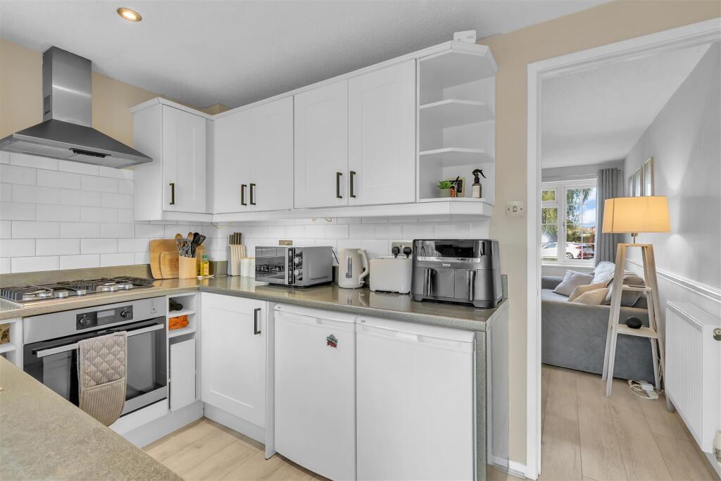 kitchen 3.jpg