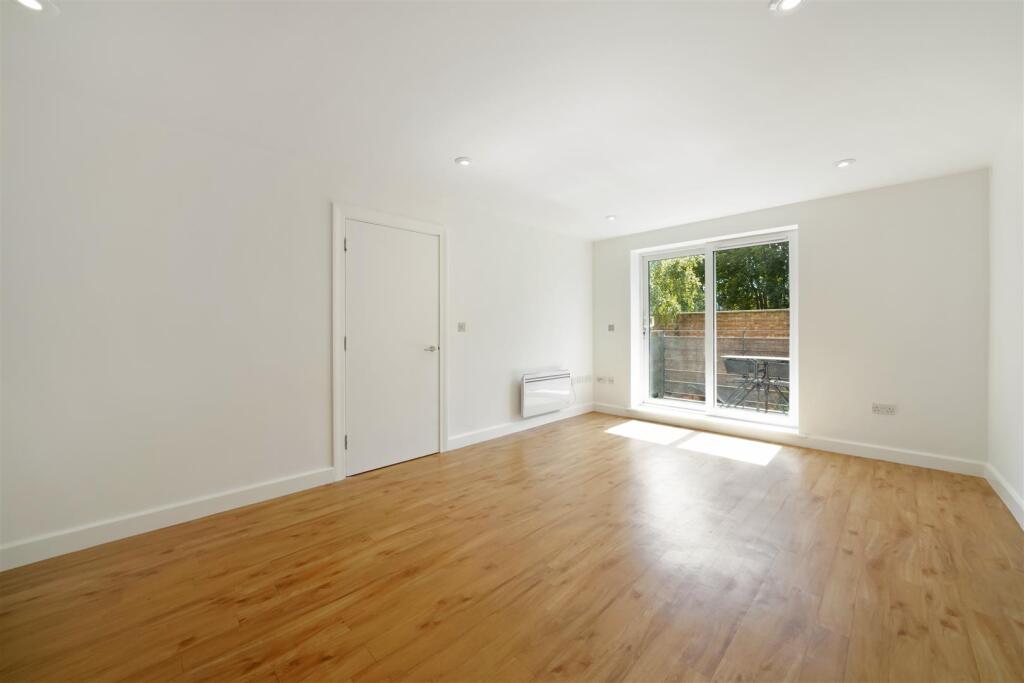 Flat 16, Rosegate House - NXTThdUU09mcoS0i6Grj.jpg