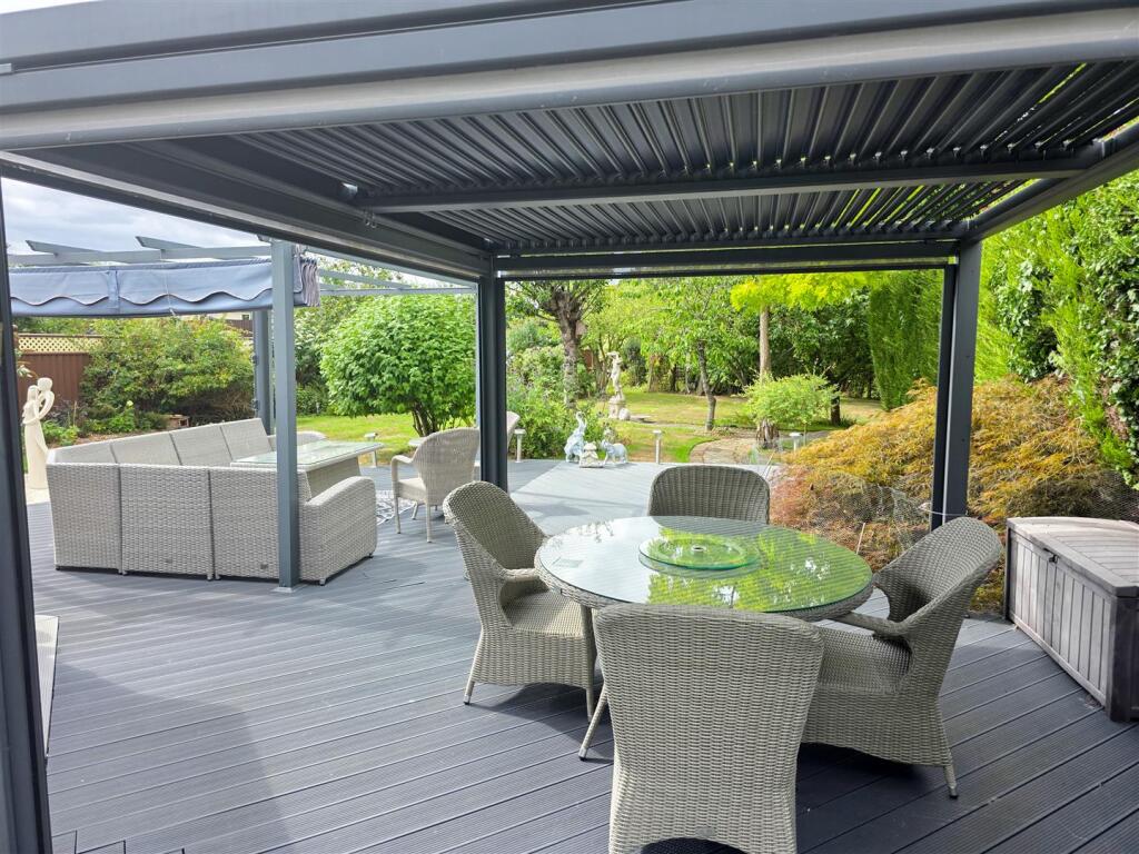 Top garden from house 1a.jpg