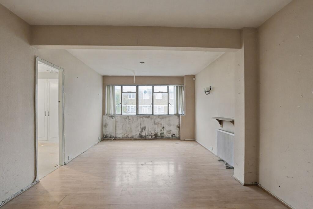 54 Pullman Court, Streatham Hill, Streatham, London SW2 4ST