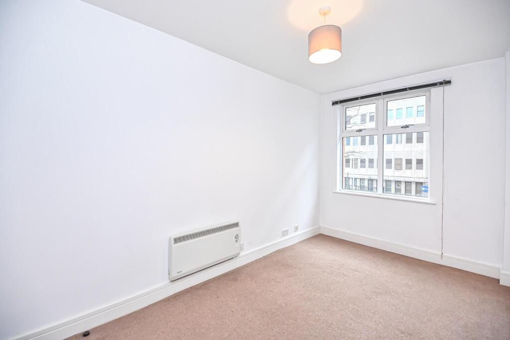 8 The Gallery Bedroom 2.jpg