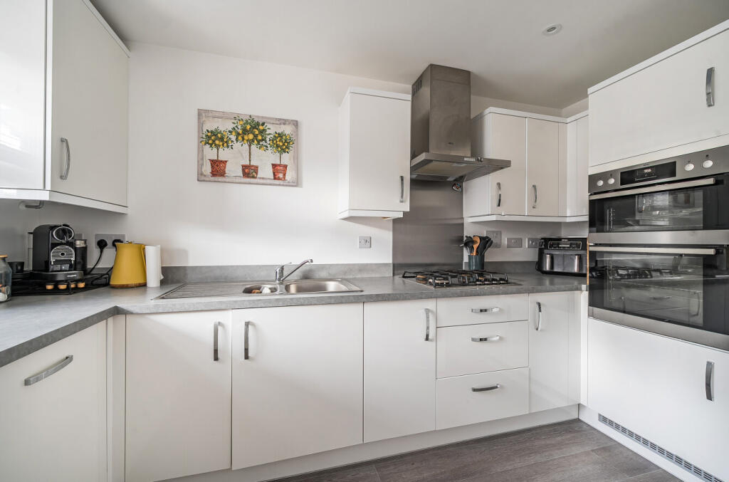 1374629-10-690a27...