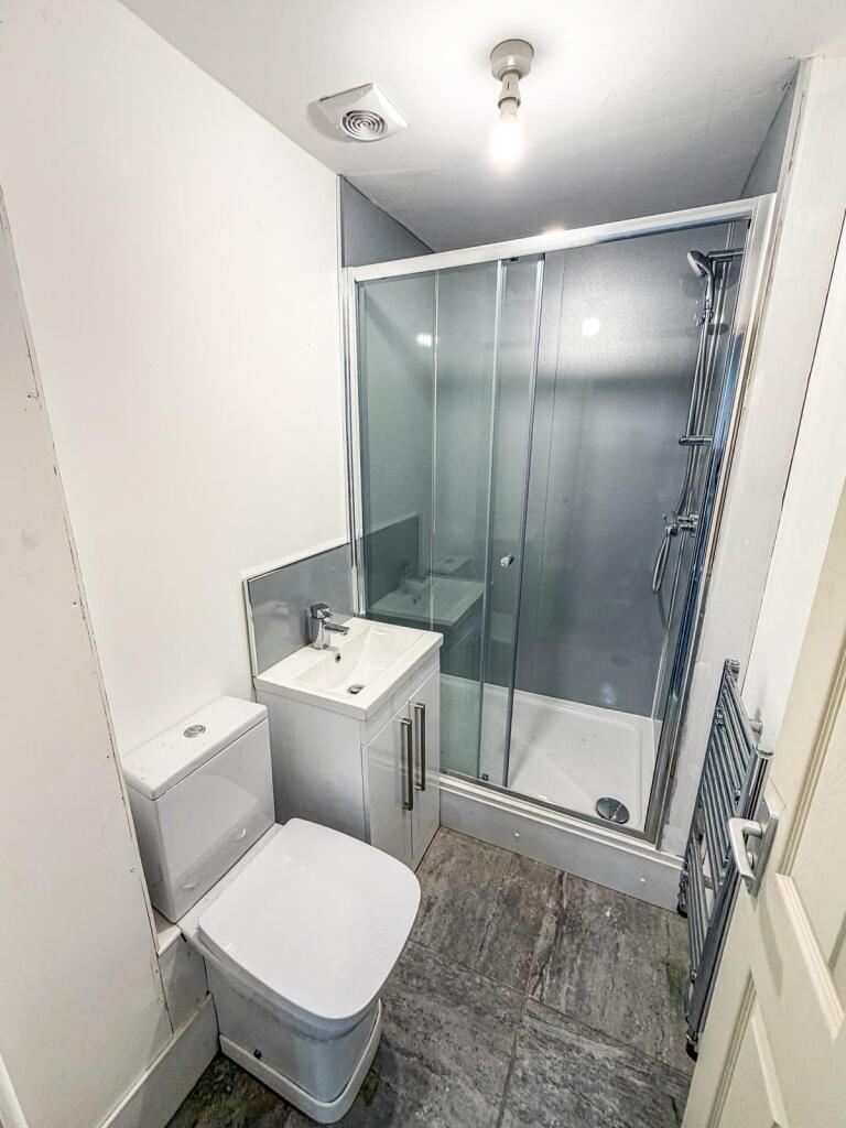 WhatsApp Image 2025-10-11 at 07.35.34_59386919