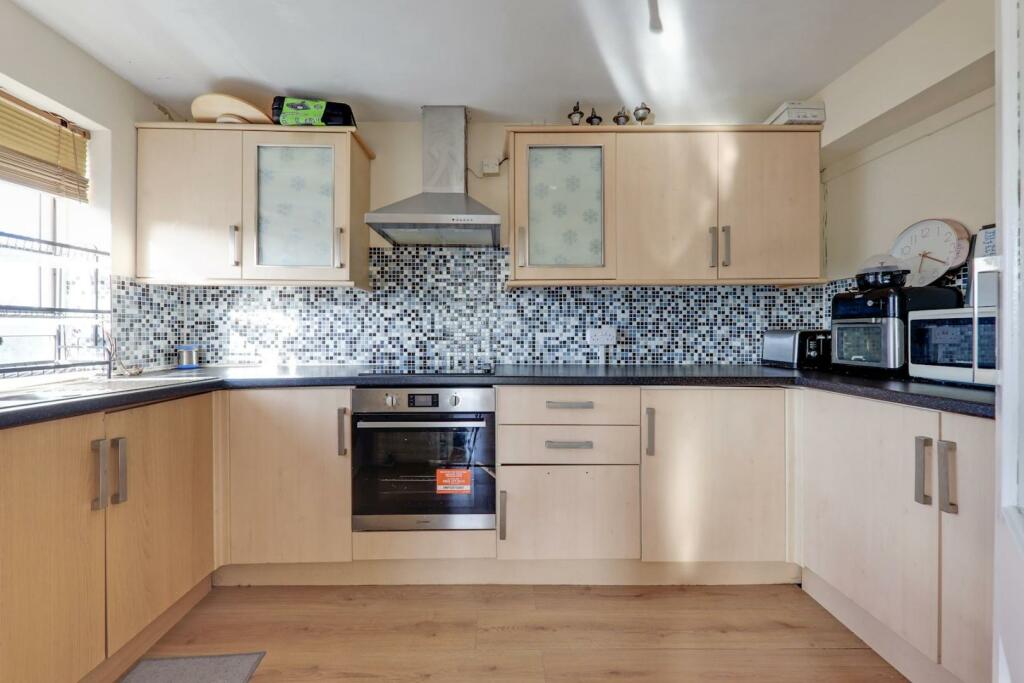 11-2b0cJHPropWpen - 19 Roberts Court - 31-medium.j