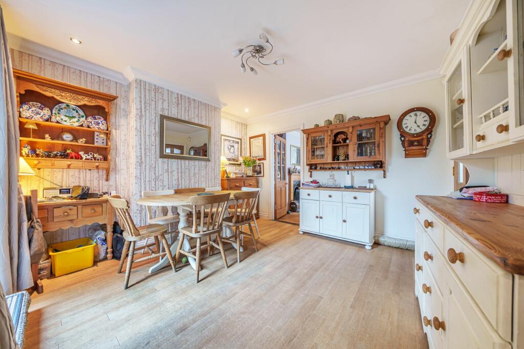 Dining Room (2)