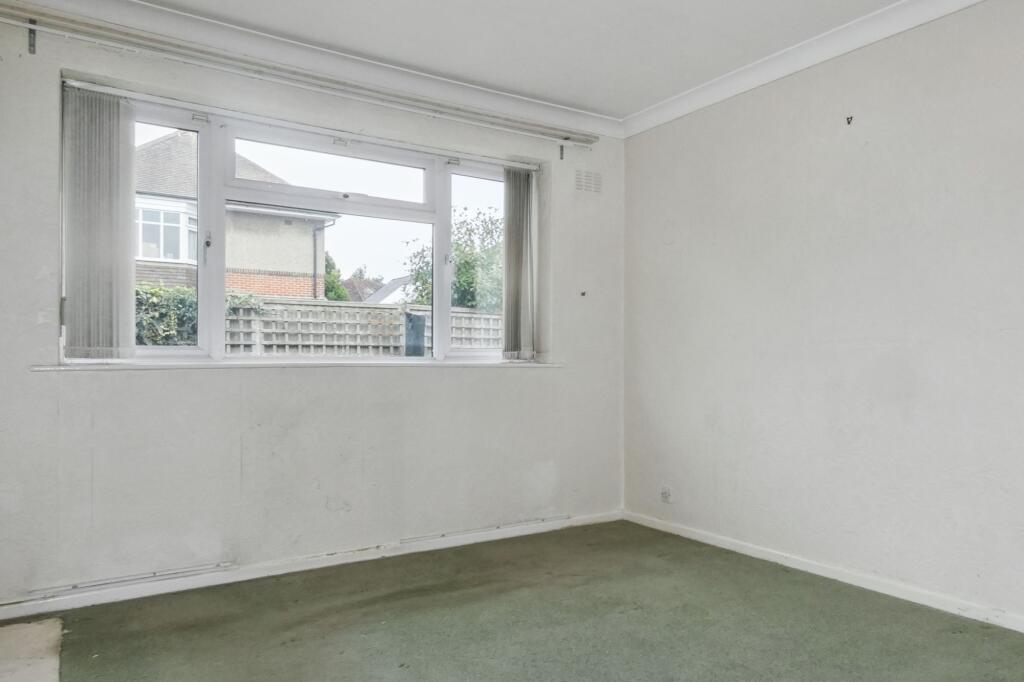 146 Castle Lane West, Bournemouth, BH9 3JZ