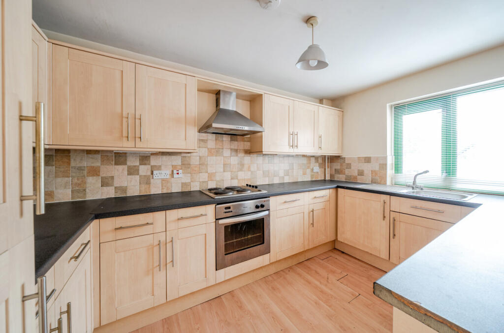 1330851-3-6880e8d...