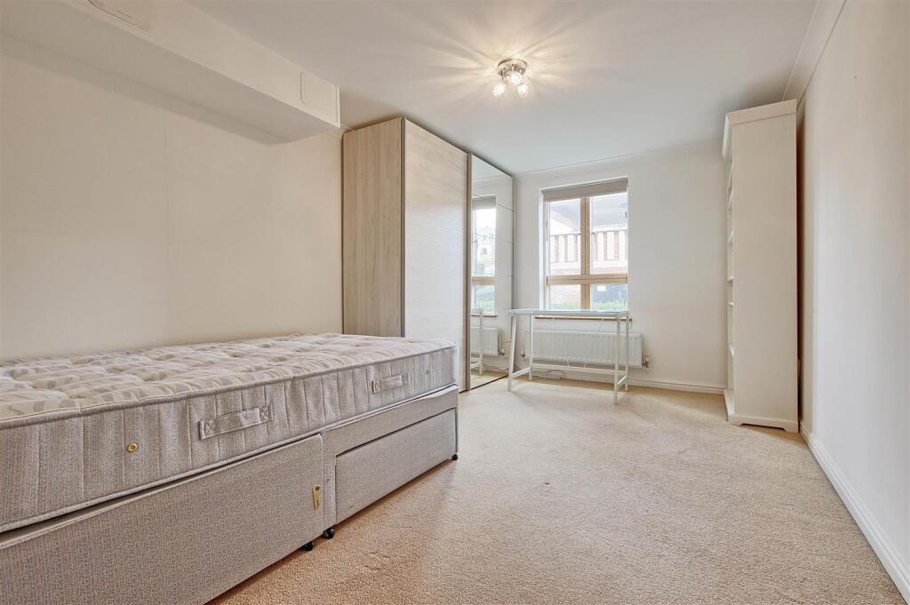 Bedroom 2.jpg