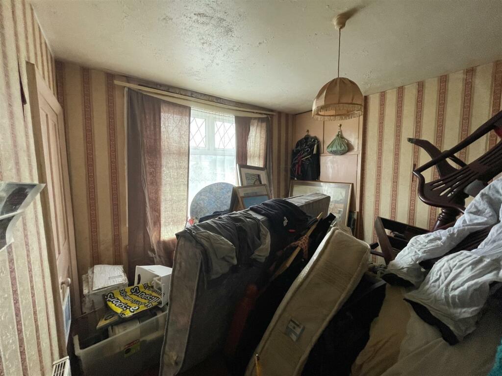 3-Bedroom Semi-detached house for auction -  (17).