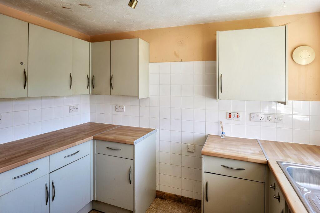 9 Madison Close, Gosport, PO13 9UL