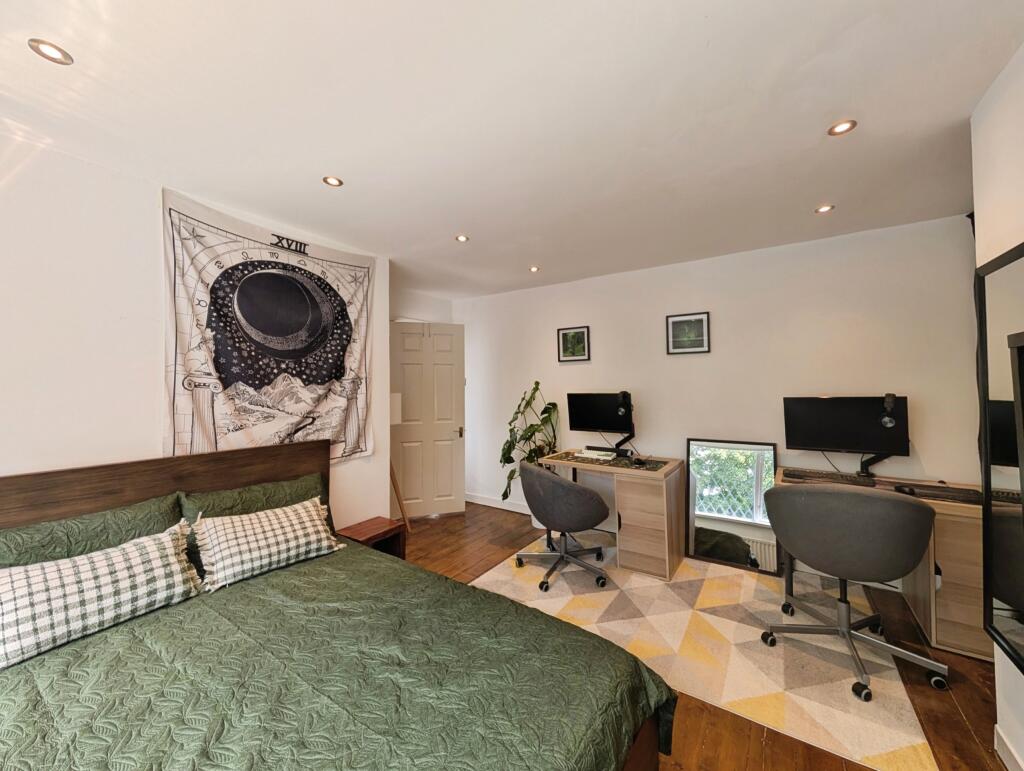 cb18b179-PXL_20250805_131604401