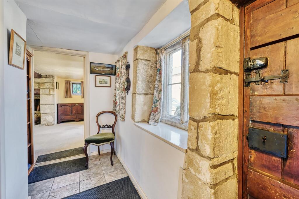 15-35 Chapel St Warmington-15.jpg