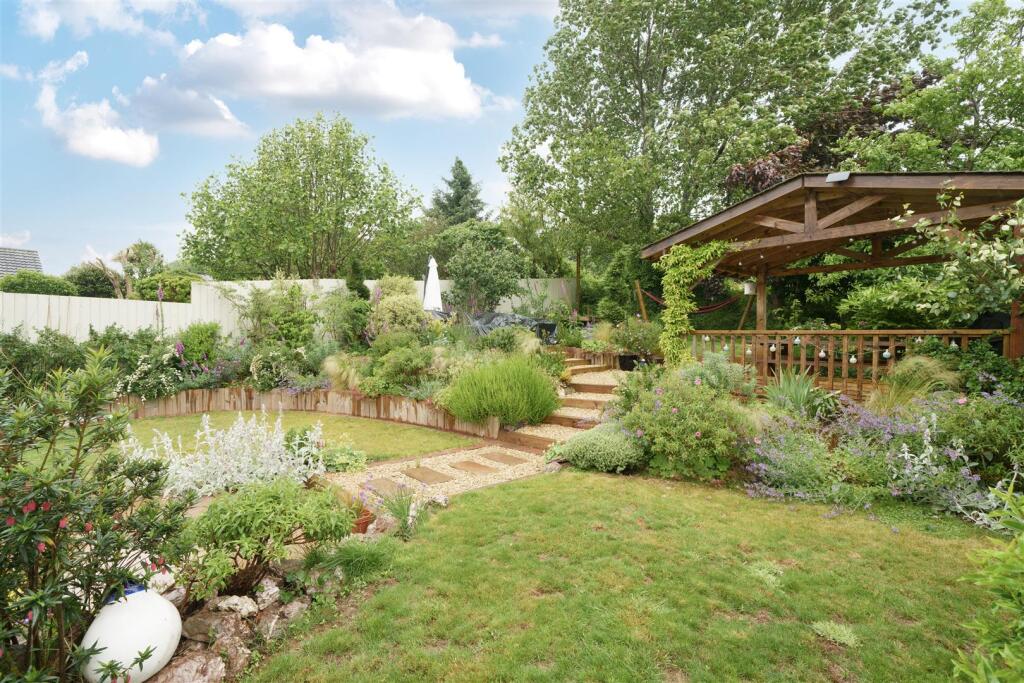 1296847-22-683ebe1bcf178-ARW (1).jpg