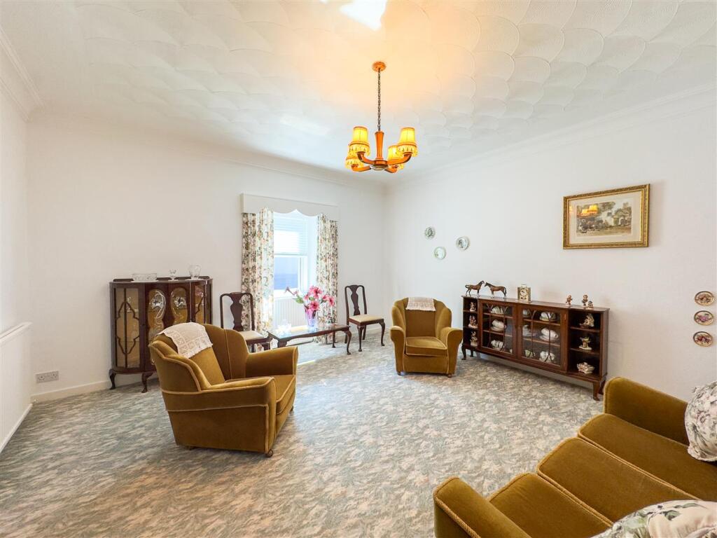 Family/Dine Room