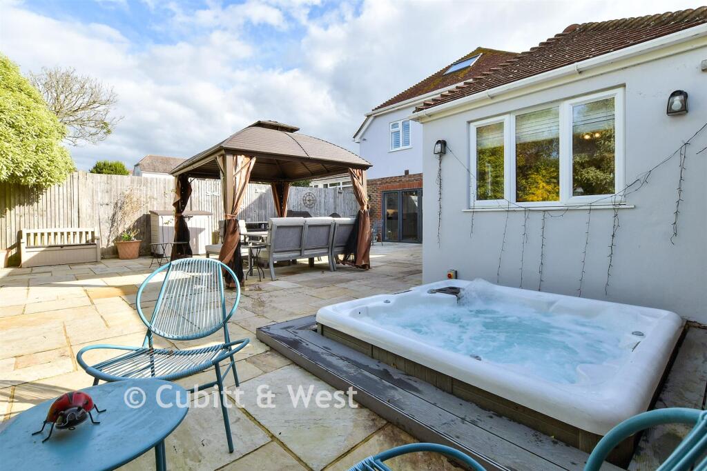 External Lifestyle Photograph