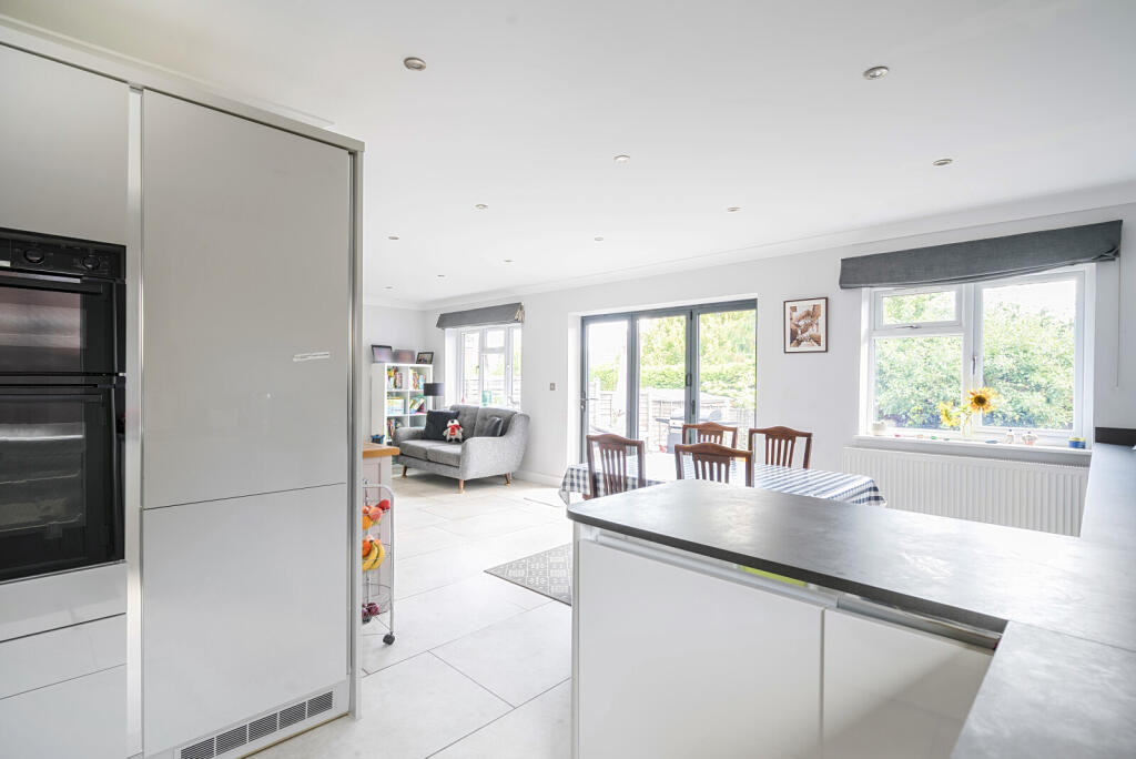 1349429-10-68c017...