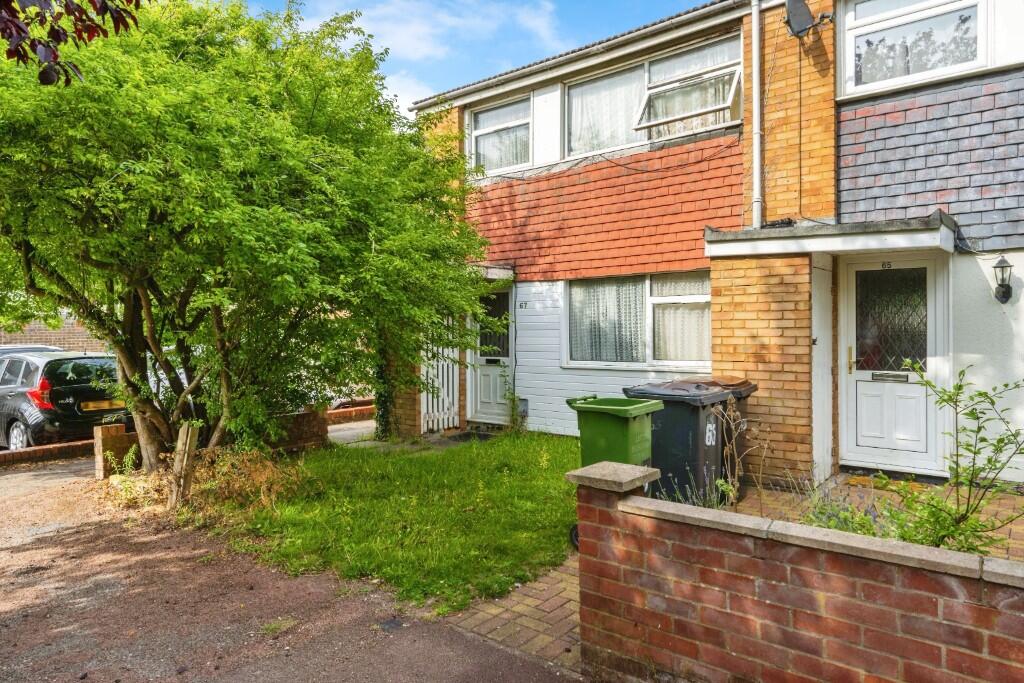 Thrales Close, Luton, Bedfordshire, LU3