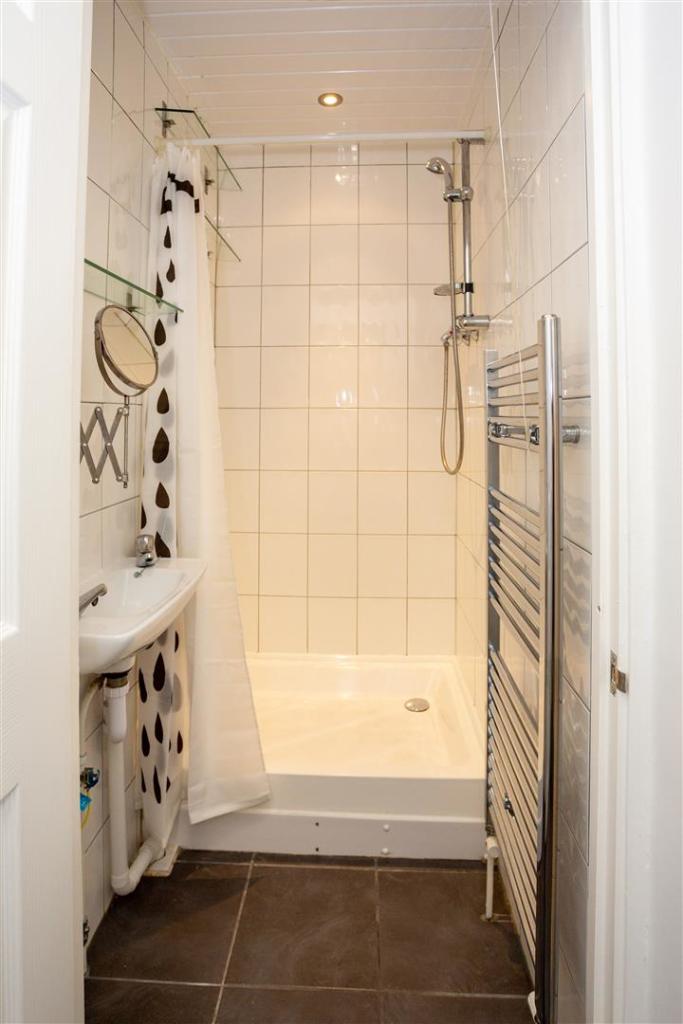 BATH1-_A182449.jpg