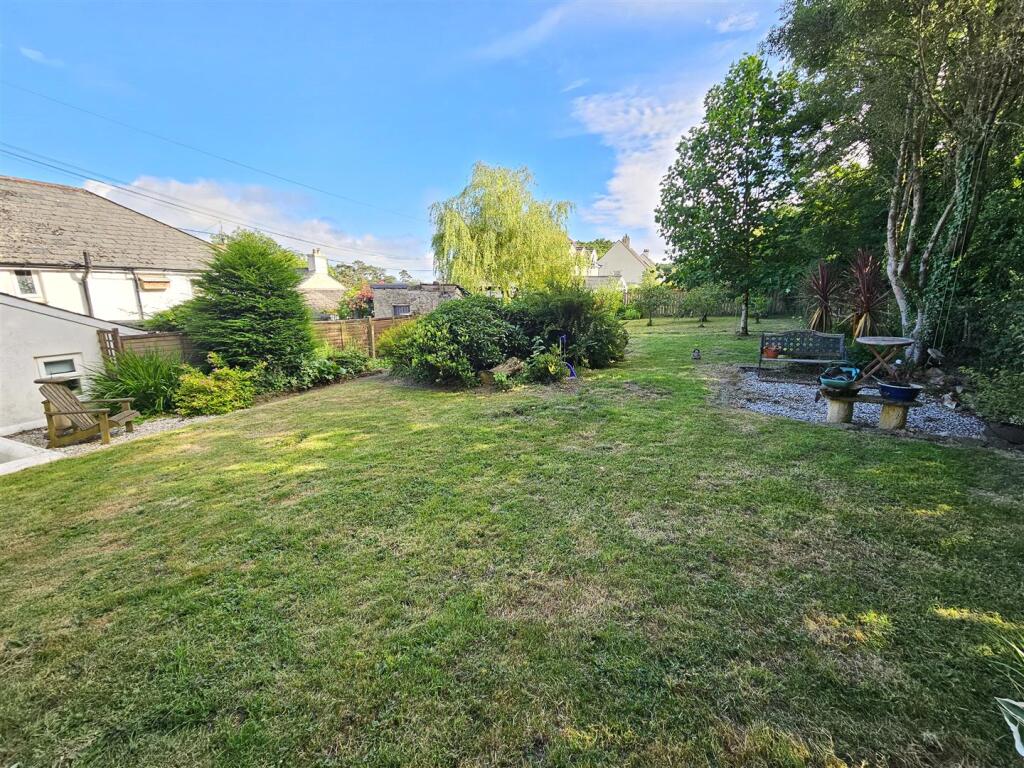 Rear Gardens.jpg