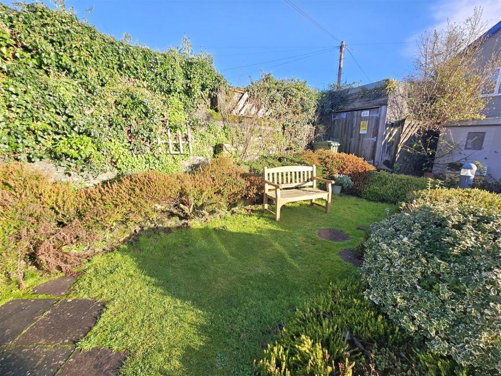 Communal Gardens (2).jpg