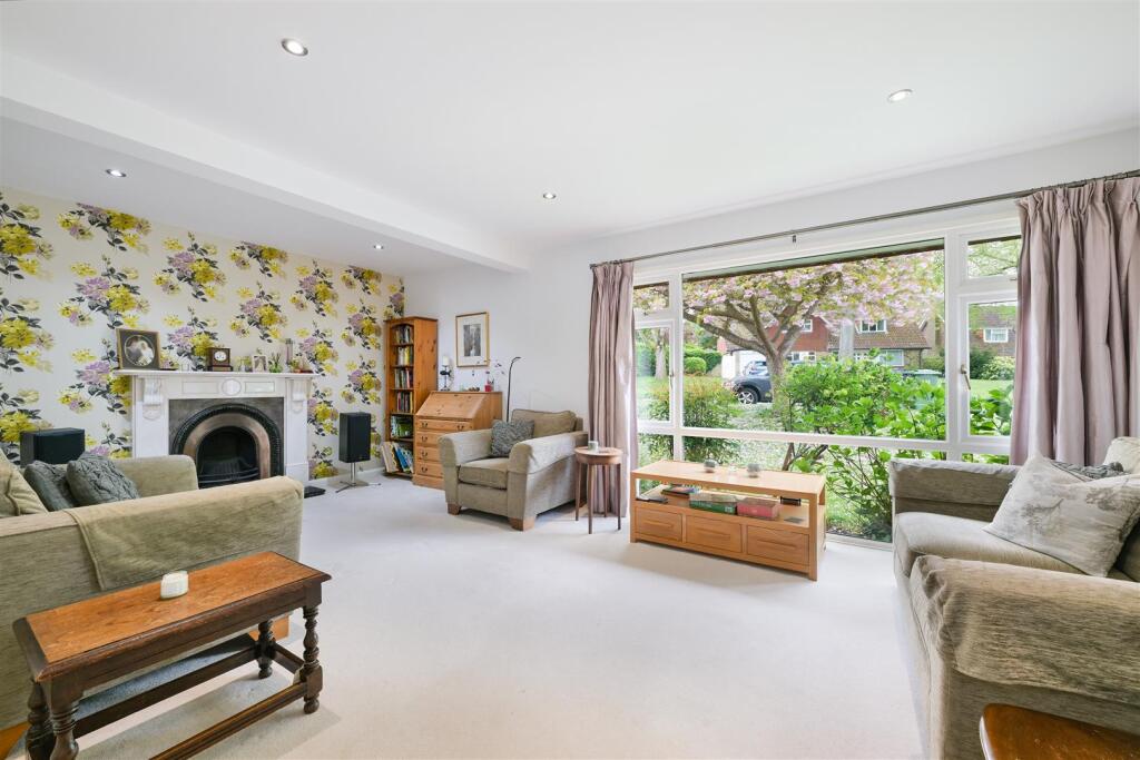 THE RIDINGS, (4).jpg