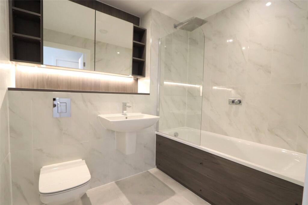 Main Bathroom