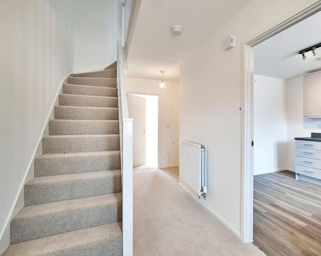 Kitchen_dining (2).jpg