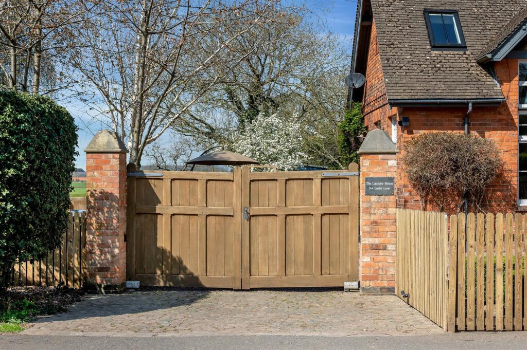 The Old Laundry House WEB PH-16.jpg