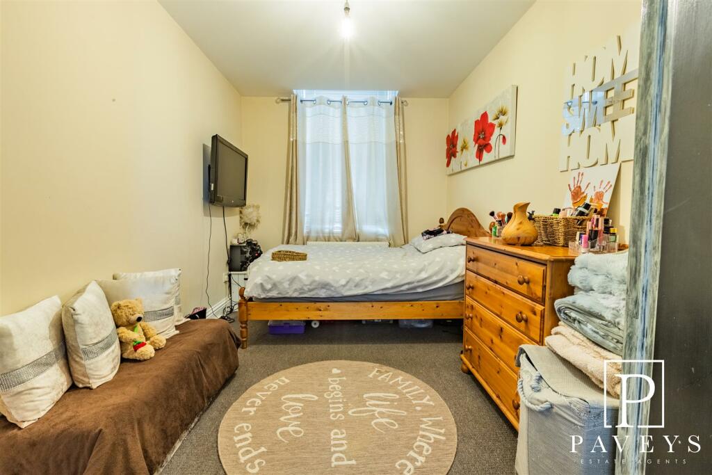 FLAT 2