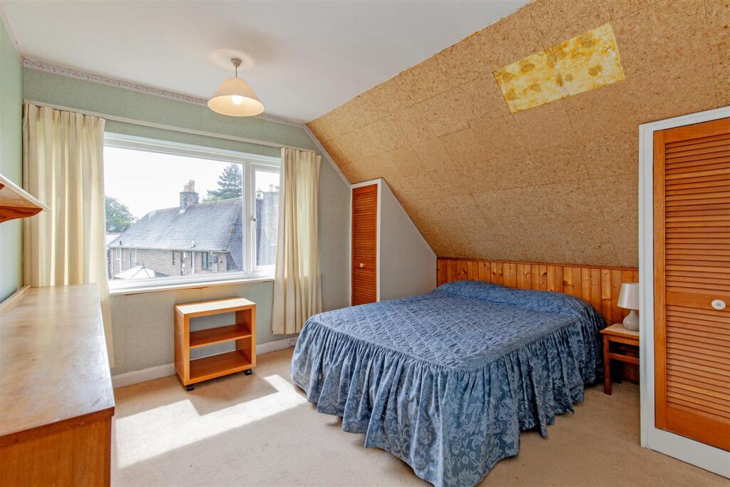Bedroom 4-1.jpg