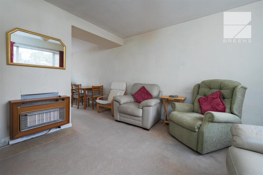 11 Cobham Road_0003.jpg