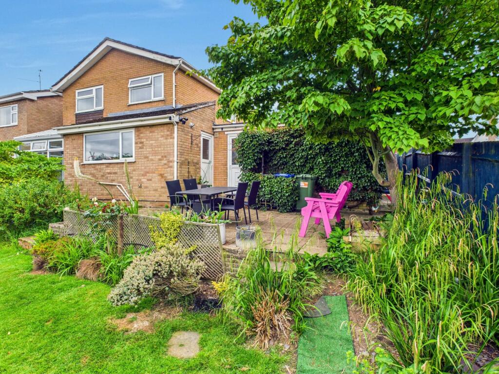 Back Garden 2- 9 Glebe Way 
