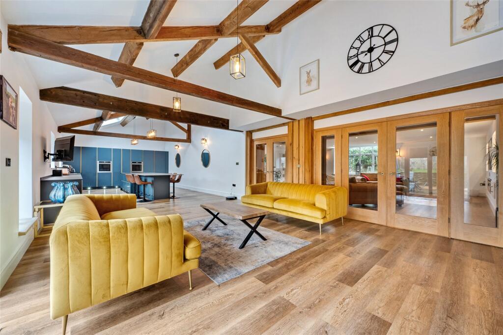 Living / Kitchen