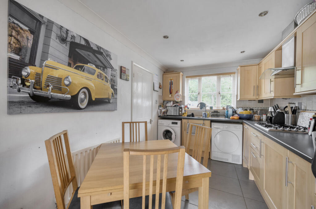 1297380-9-683884f...