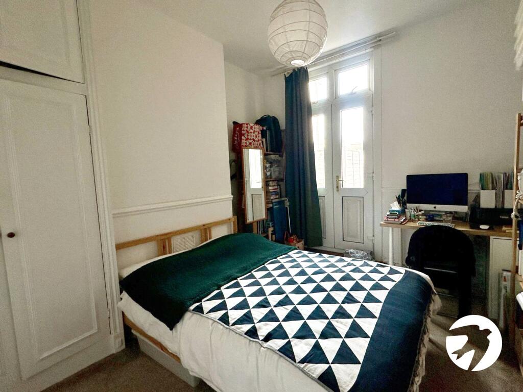 Picture 4