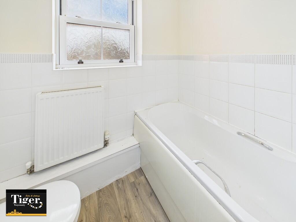 CAM02176G0-PR0701...