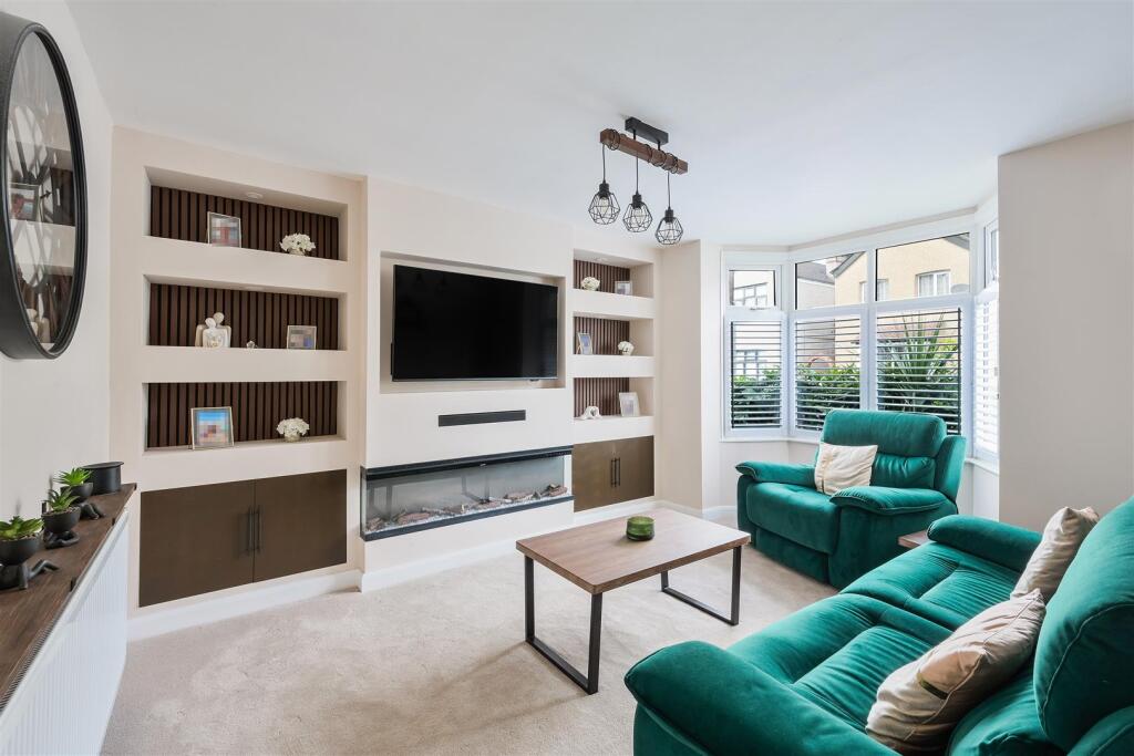 FERNDALE ROAD, 54  (5).jpg