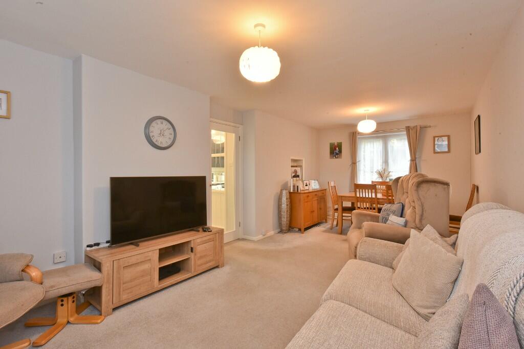 Village Road, London, EN1